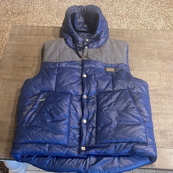 Slate & Stone puffer vest - Picture 1 of 11